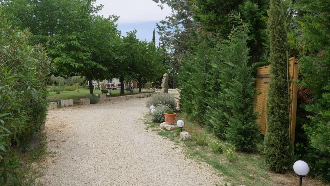 Mas Maurane - L'Olivier Avec Spa Prive Aux Portes D'Arles Тараскон Экстерьер фото